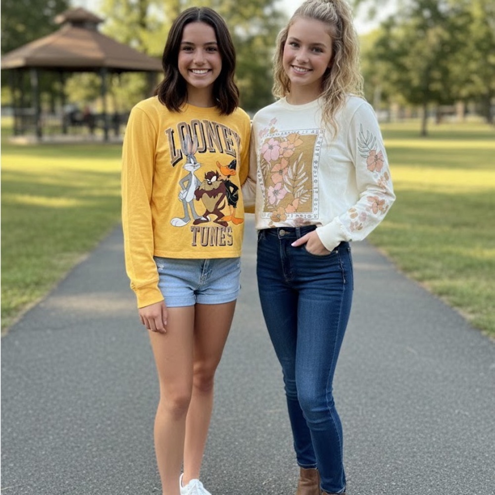 Bundle of two Junior Shirts